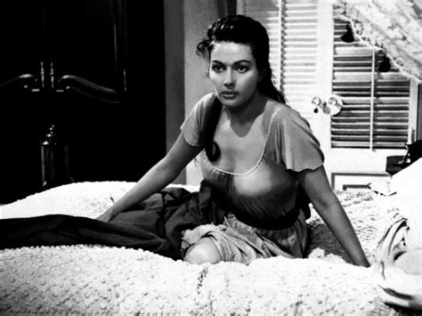 yvonne de carlo nude pics|Yvonne De Carlo nude pictures